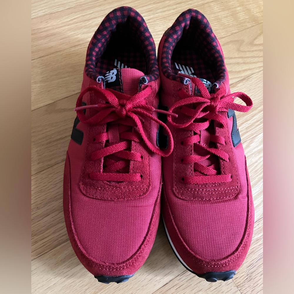Brand new New Balance women’s sneakers size 8